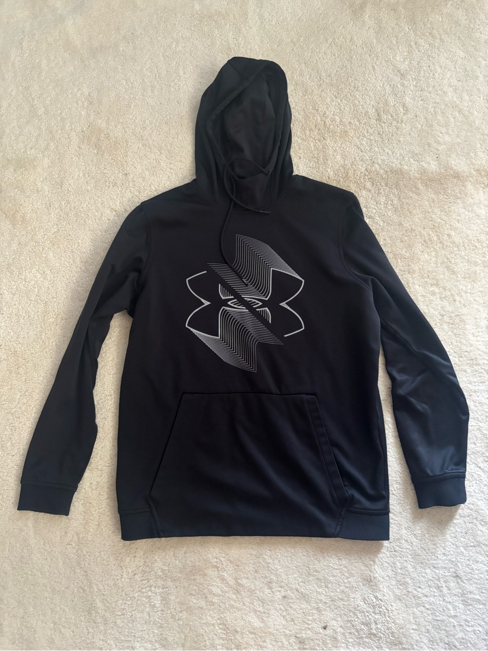 Under Armour Men’s Medium Black Pullover Hoodie with Graphic Logo